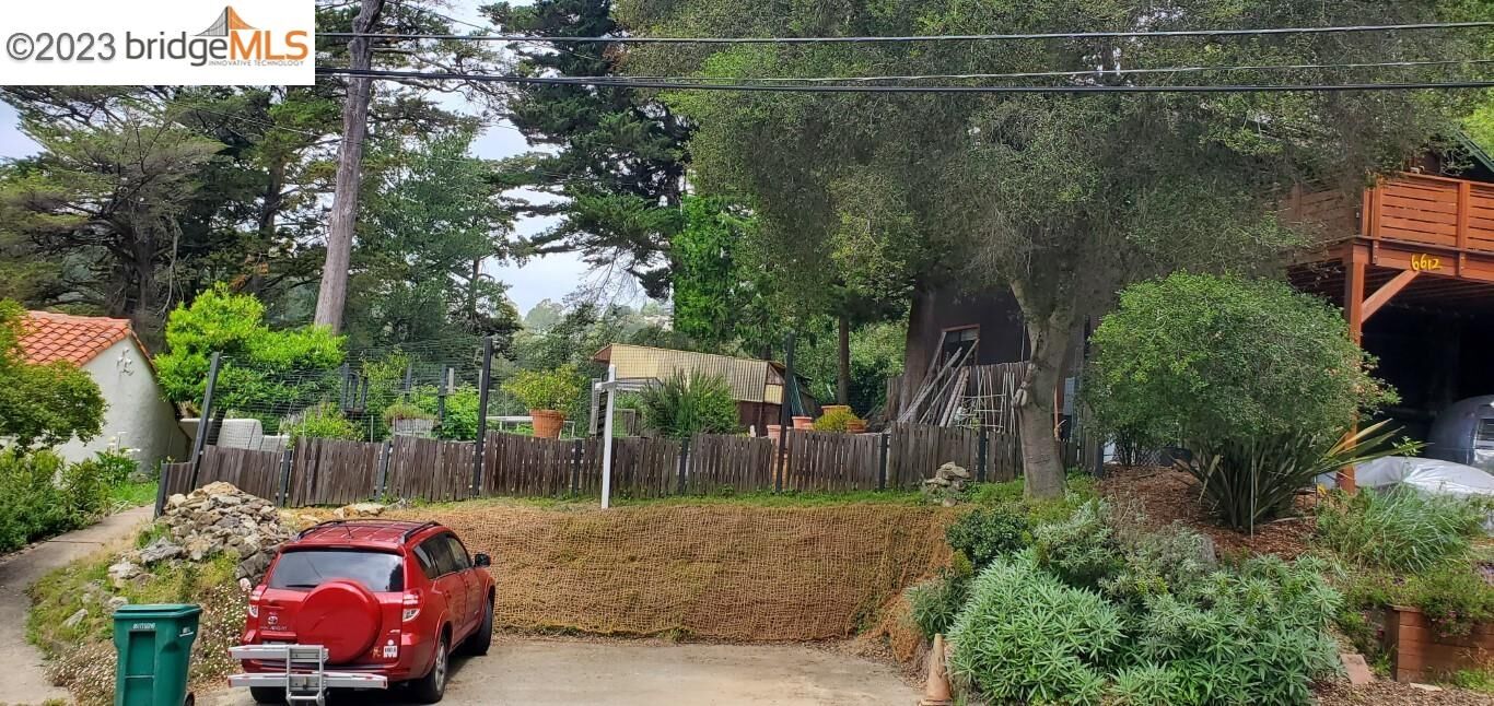 Property Photo: Gunn Dr CA 94611