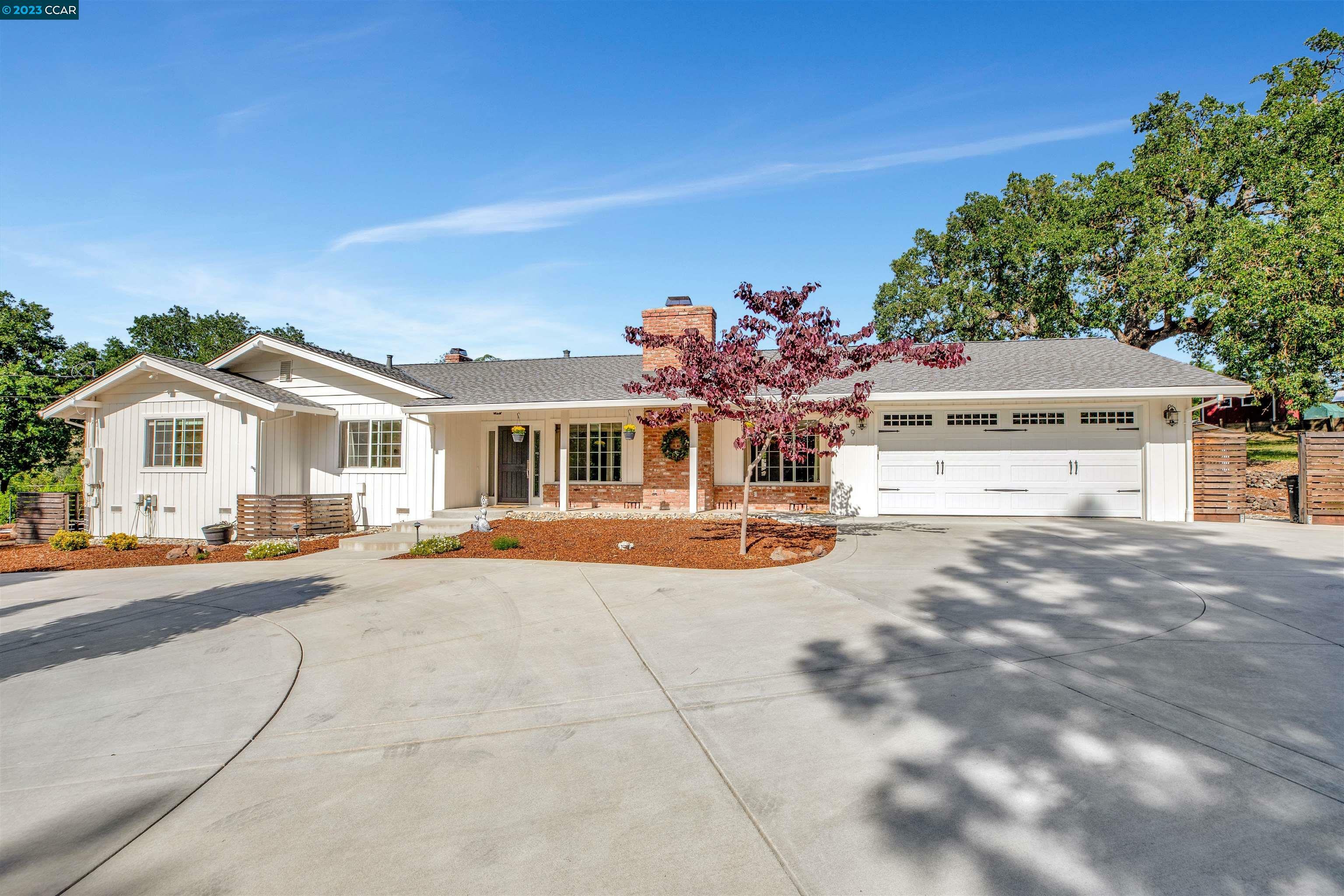 Property Photo: 229 Smith Rd CA 94507