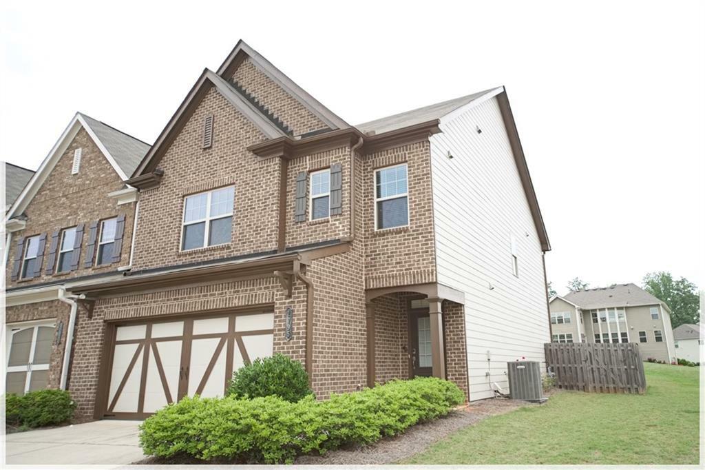 Property Photo:  1795 Hampton Oaks Drive  GA 30004 