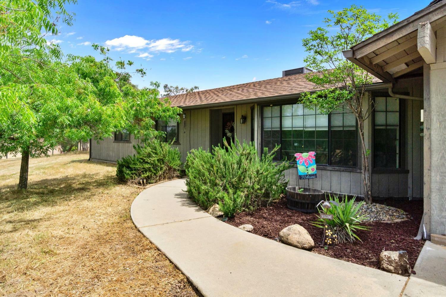 Property Photo: 43209 Crystal Springs Way CA 93614