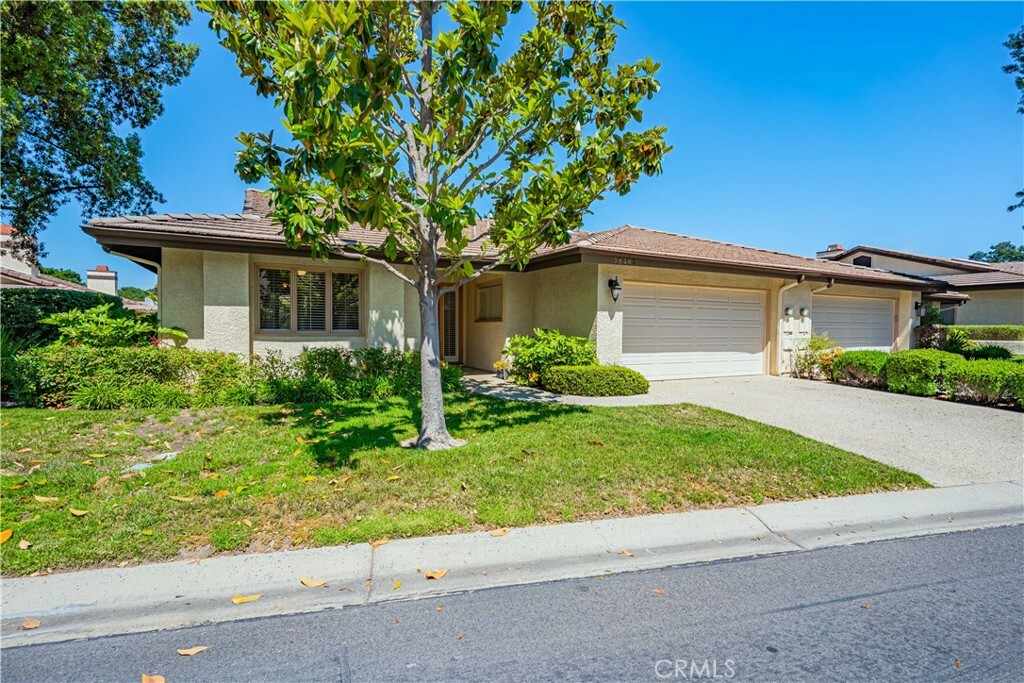 38360 Oaktree  Murrieta CA 92562 photo