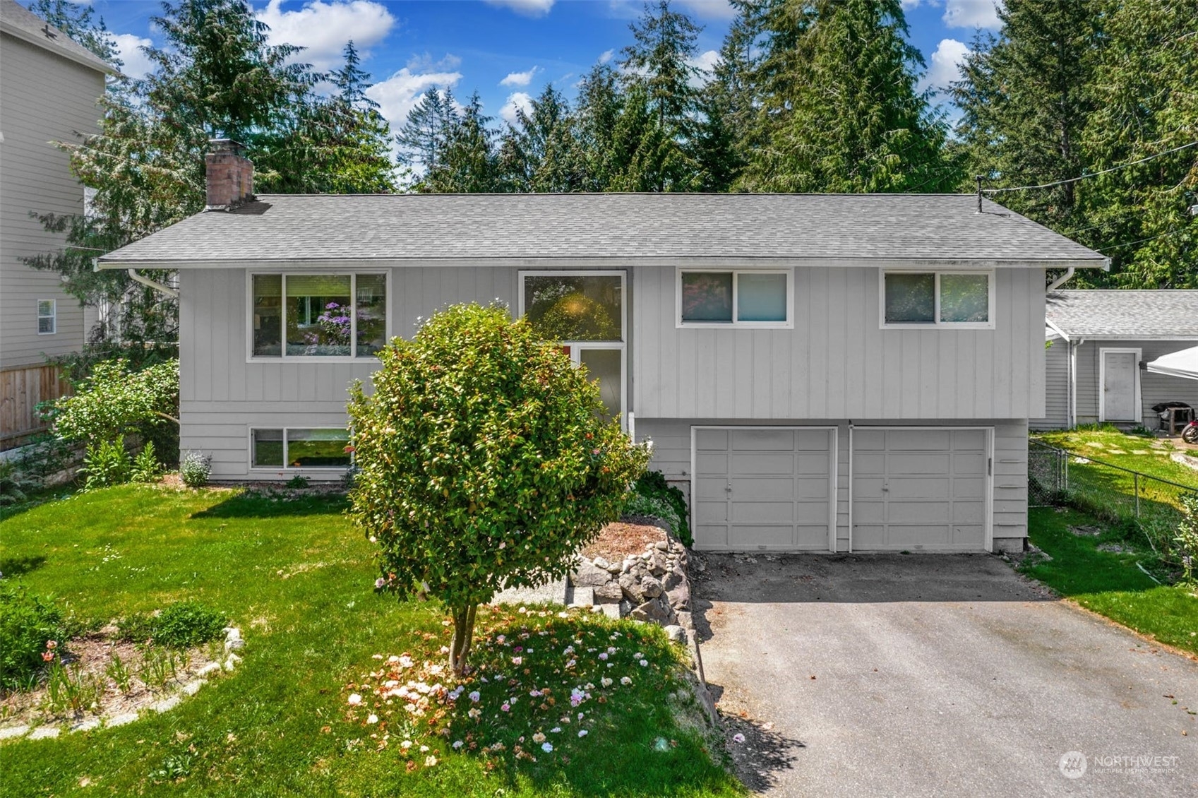 Property Photo:  23110 88th Avenue W  WA 98026 