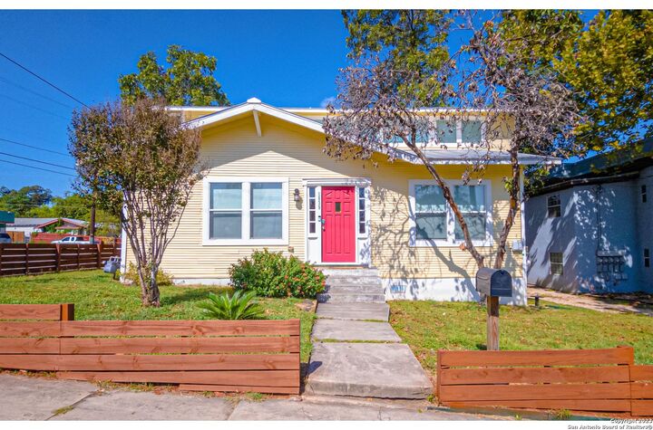 1039 W French Pl  San Antonio TX 78212 photo