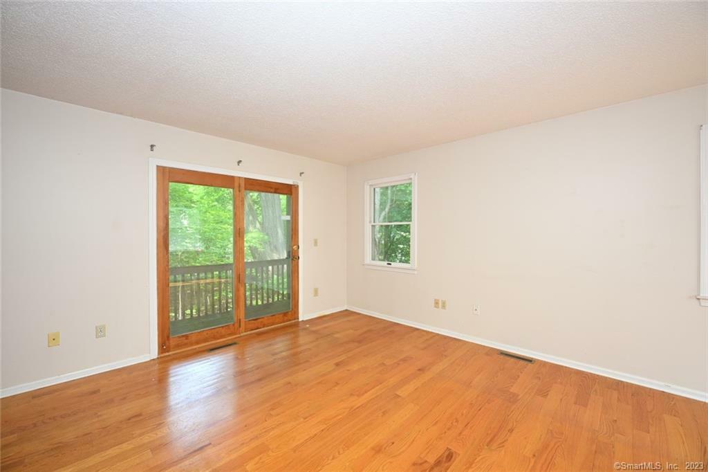 Property Photo:  1001 Whalley Avenue C  CT 06515 