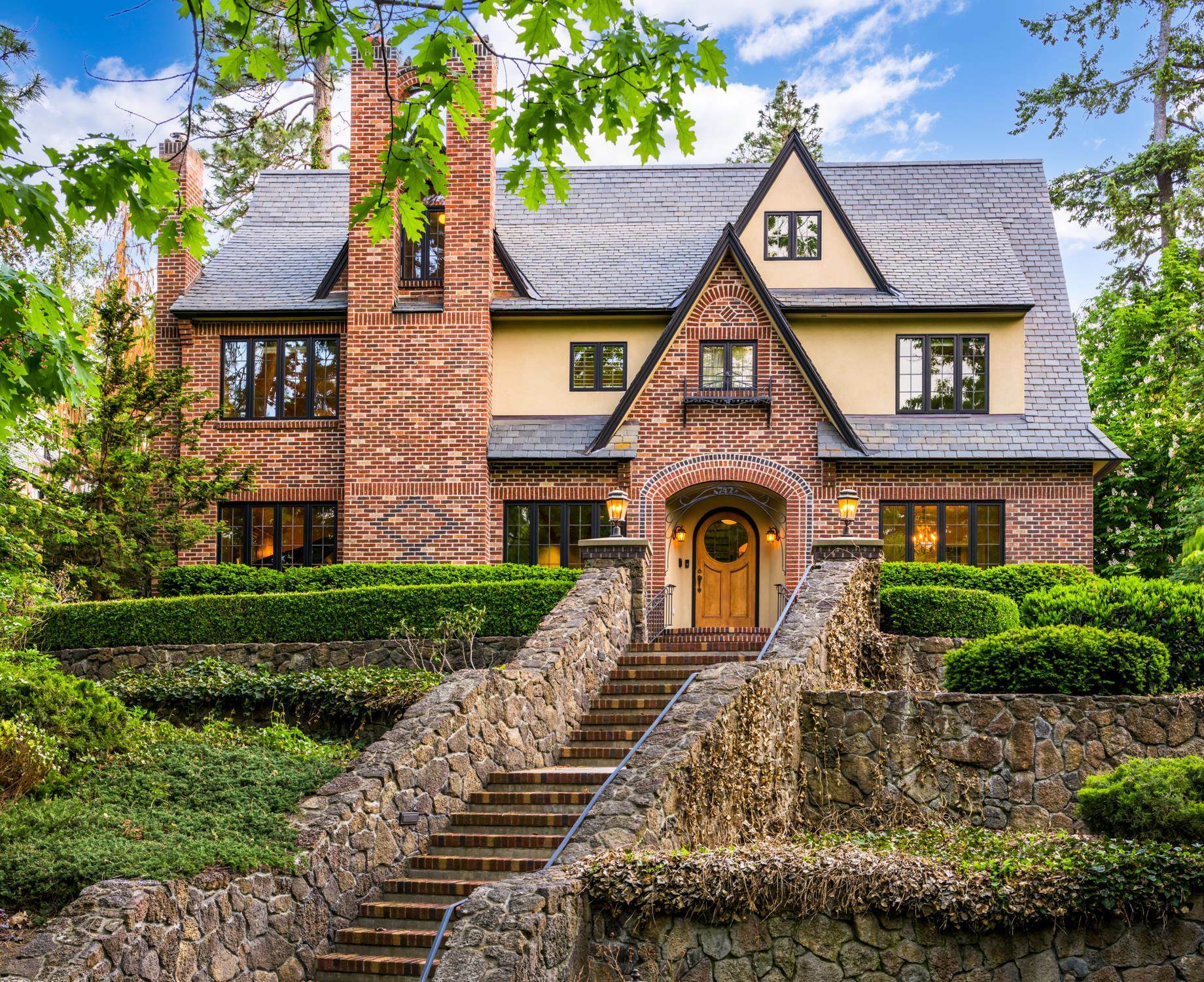 Property Photo: 742 E Highland Blvd WA 99203