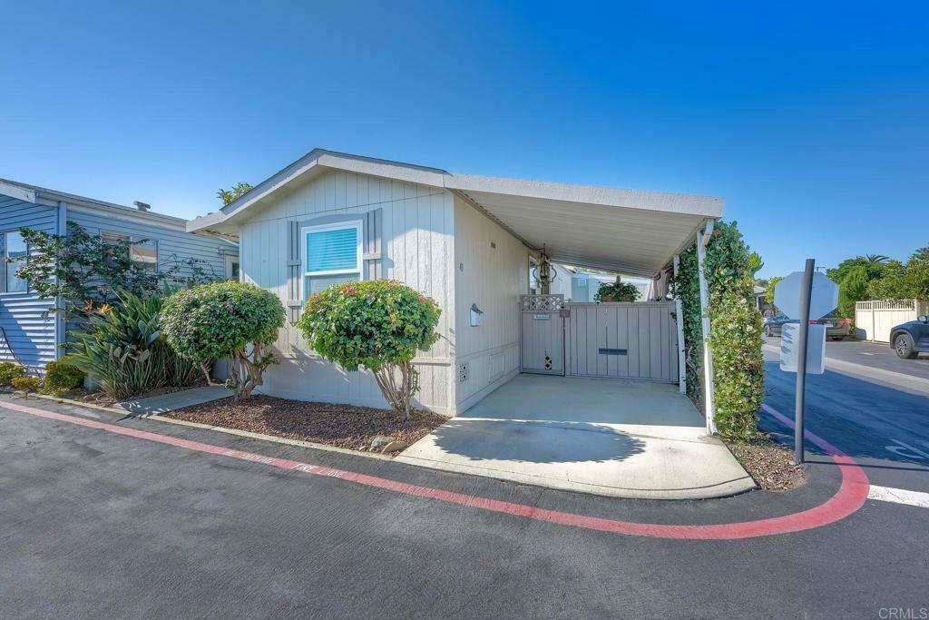 Property Photo:  699 N Vulcan Avenue 43  CA 92024 