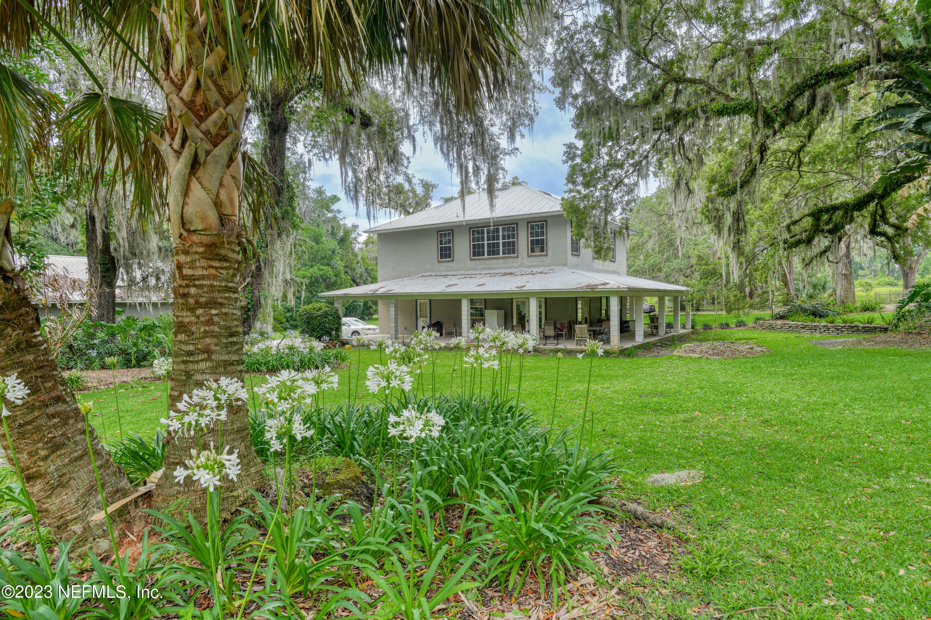 Property Photo:  106 Cedar Street  FL 32187 