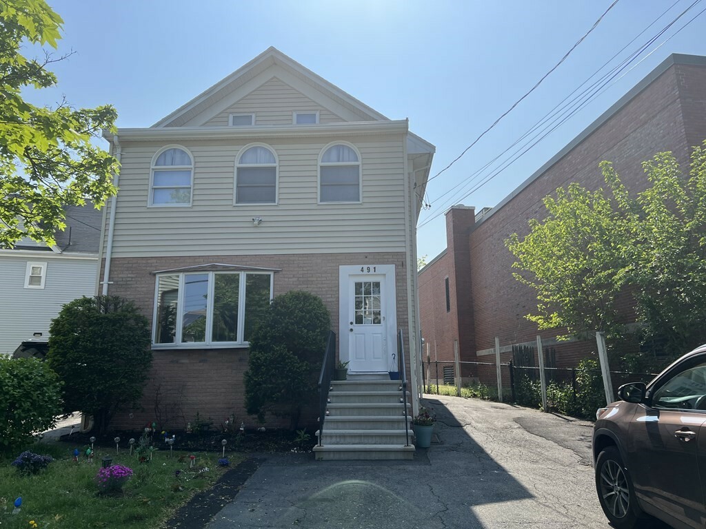 Property Photo: 491 Central Street 1 MA 01906
