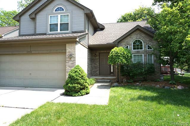 Property Photo:  23244 Potomac Circle  MI 48335 