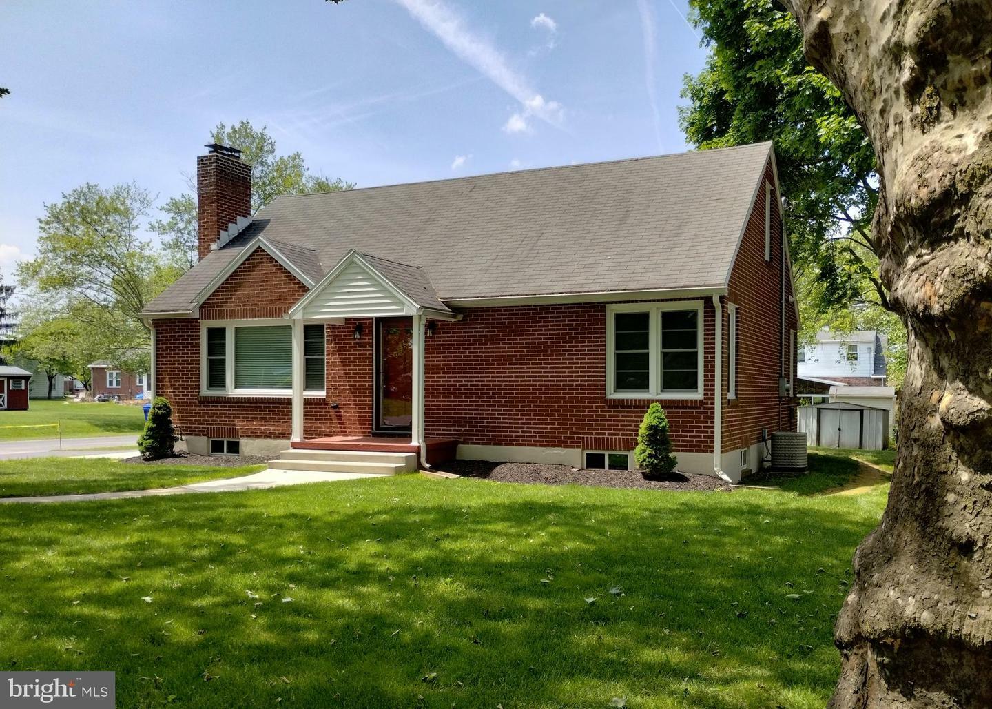 Property Photo: 360 S Royal Street PA 17402
