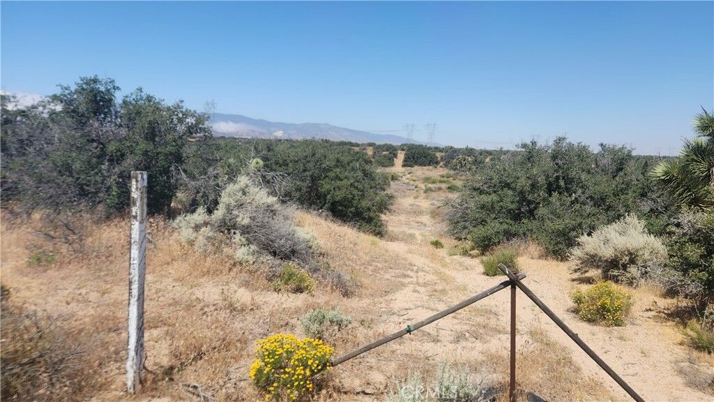 Property Photo: 0 3038-331-10-0000 CA 92371