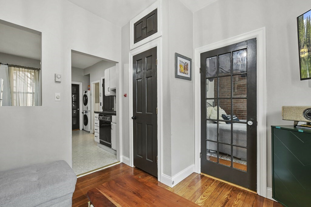 Property Photo:  162 Endicott Street 3  MA 02113 