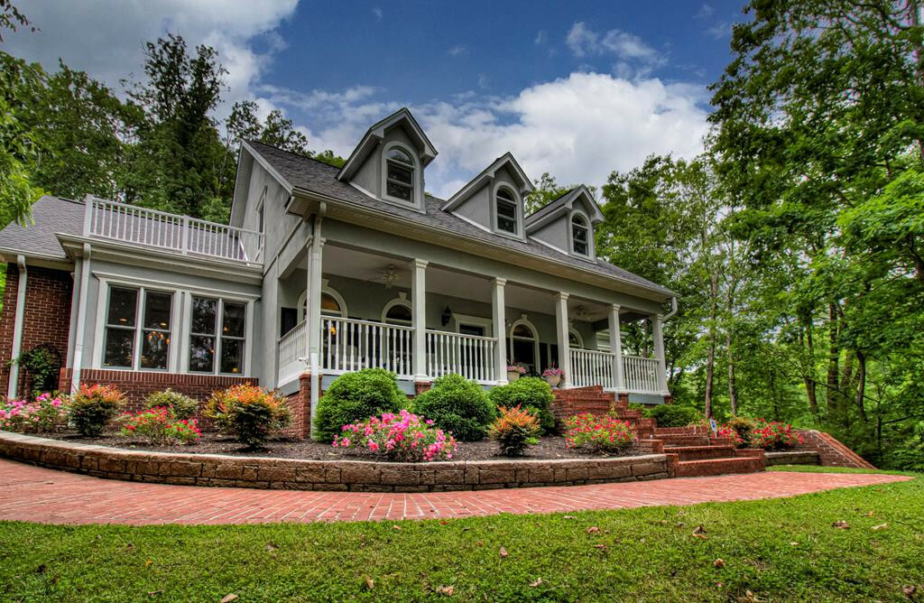 Property Photo: 987 Willard Way TN 37876