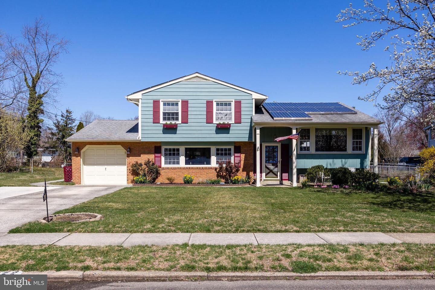 Property Photo:  23 Lehigh Drive  NJ 08075 