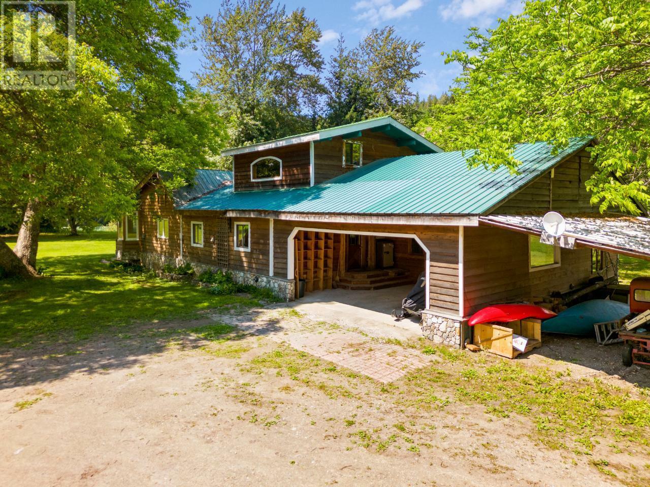 Property Photo:  209 Lardeau River Road  BC V0G 1N0 