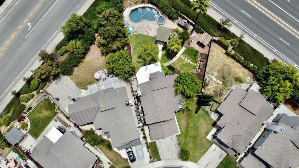 Property Photo:  39996 Osprey Road  CA 92562 