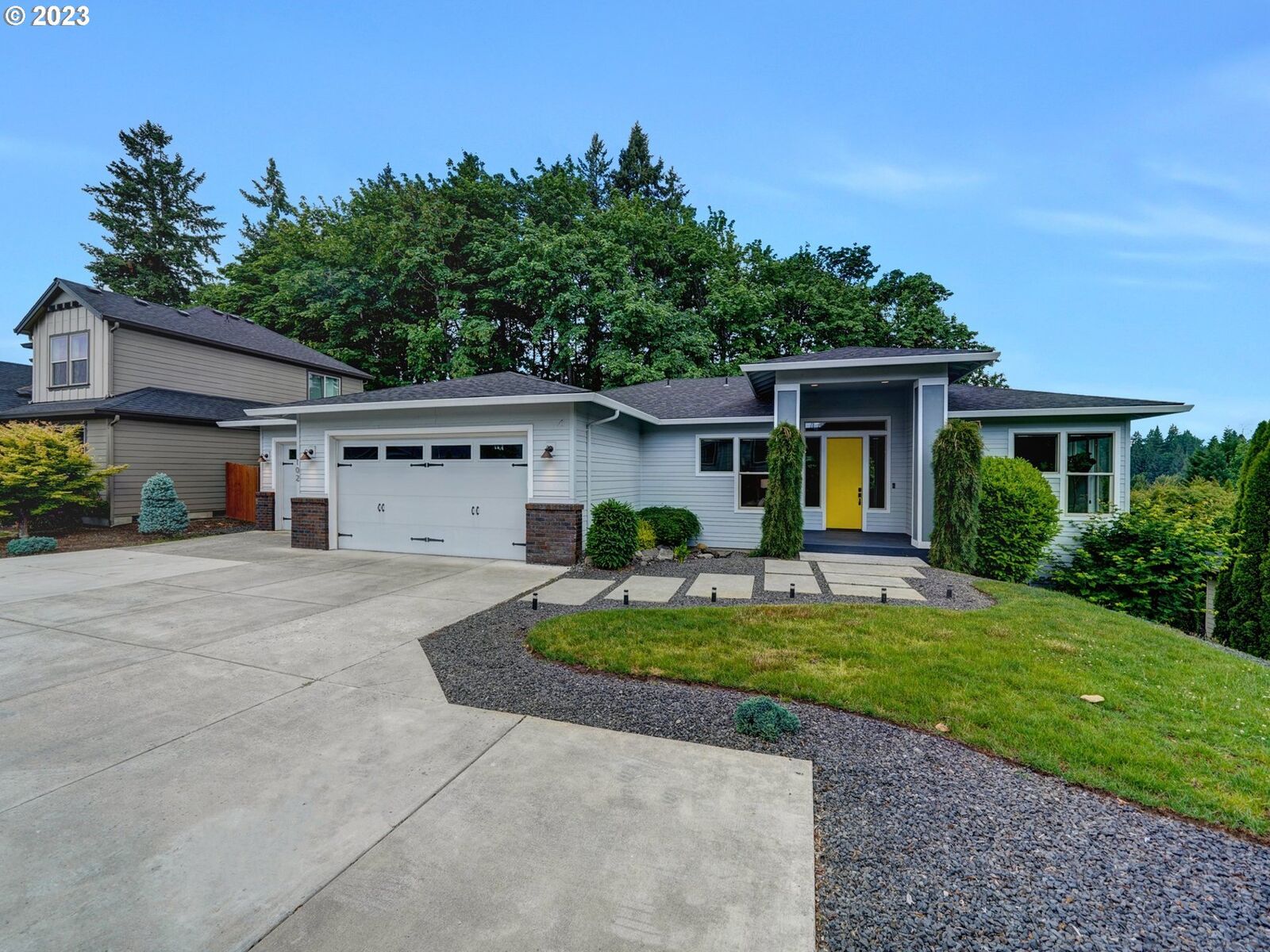 Property Photo: 102 NW 118th Cir WA 98685