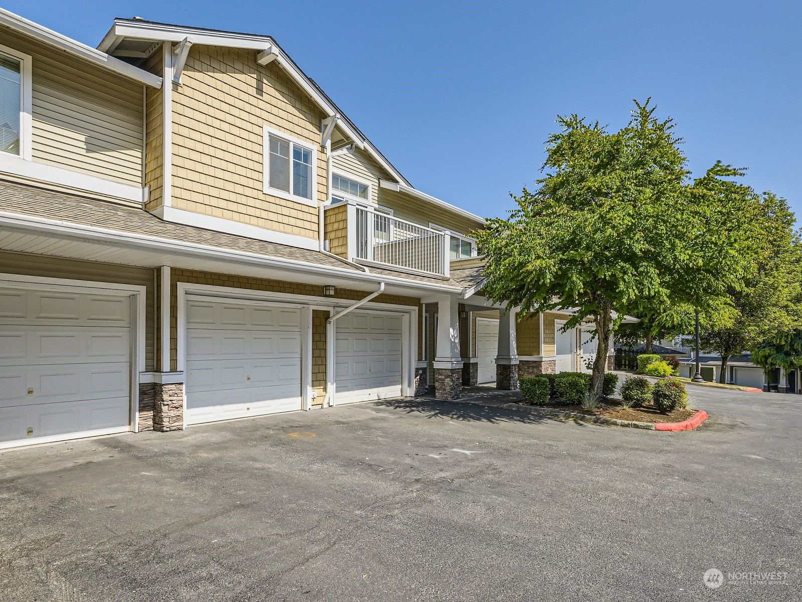 4020 S 212th Court D  Seatac WA 98198 photo