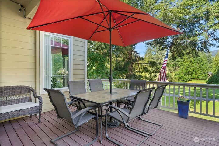 Property Photo:  10 Fairway Lane  WA 98229 