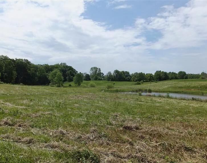Property Photo:  30 Deer Run Drive  IN 47060 