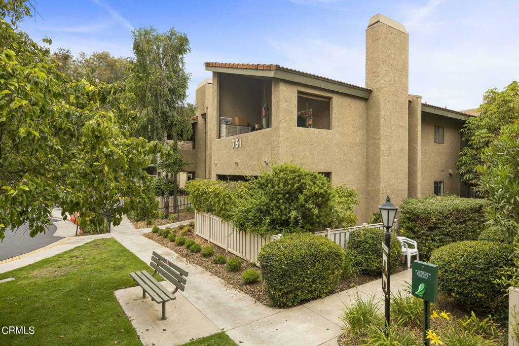 Property Photo:  751 Birchpark Circle 106  CA 91360 