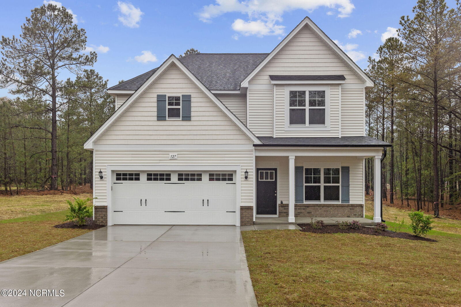 Property Photo: 127 Courtland Circle NC 27281