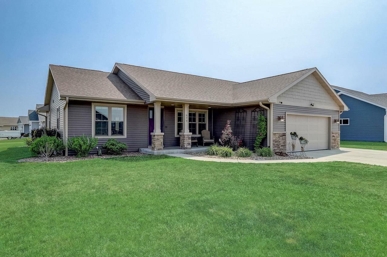 Property Photo:  679 Badger Drive  WI 53536 