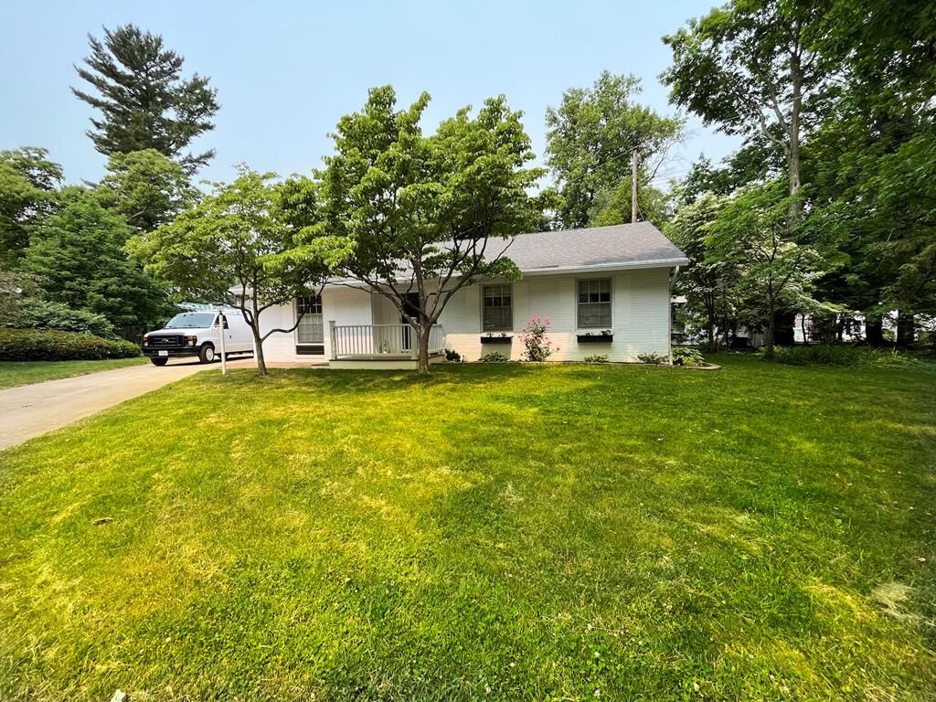 Property Photo: 202 Freer Ct OH 44805