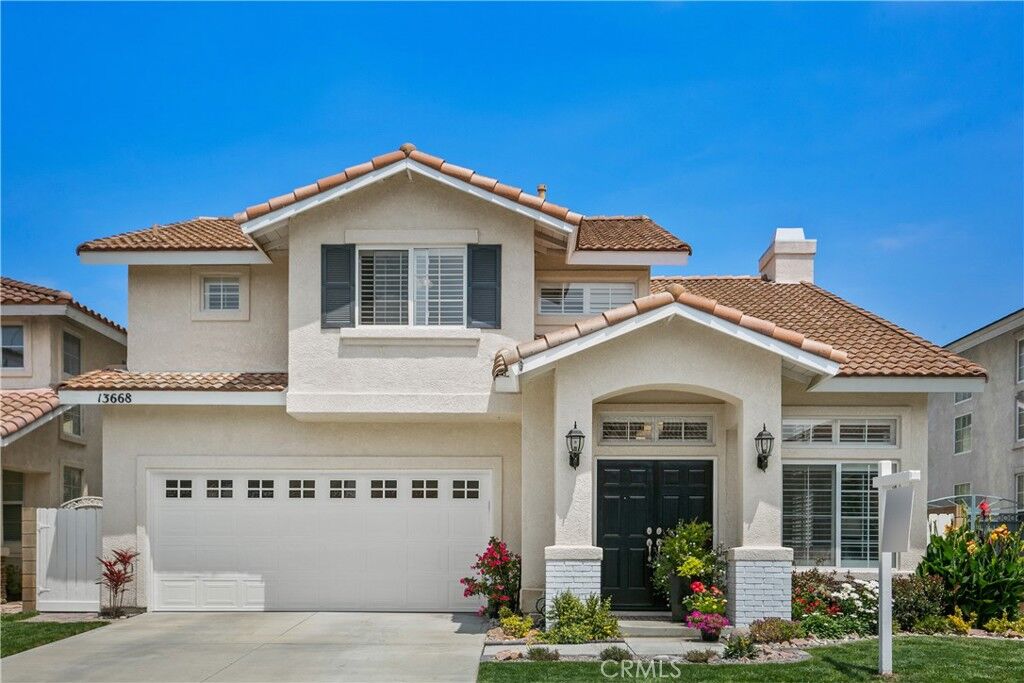 Property Photo:  13668 Kingsbridge Street  CA 92683 