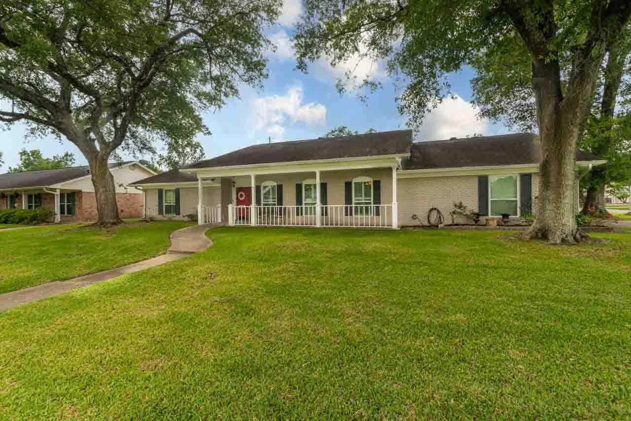 Property Photo:  1095 Howell St.  TX 77706 