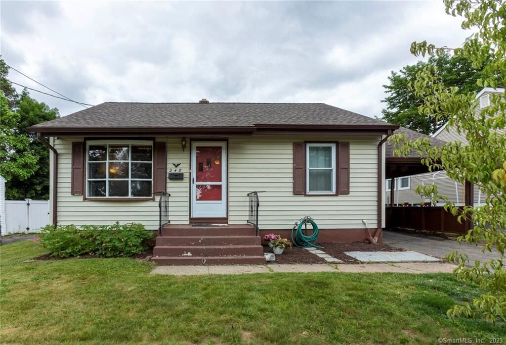 Property Photo:  248 Morningside Drive East  CT 06010 