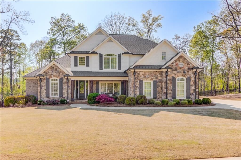 Property Photo: 5412 Planting Field Lane GA 30542