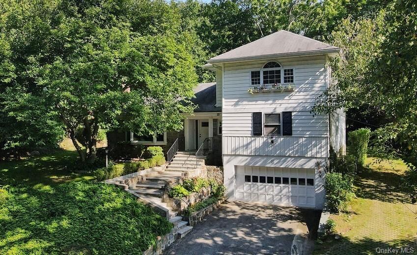 Property Photo: 3 Crossway NY 10583