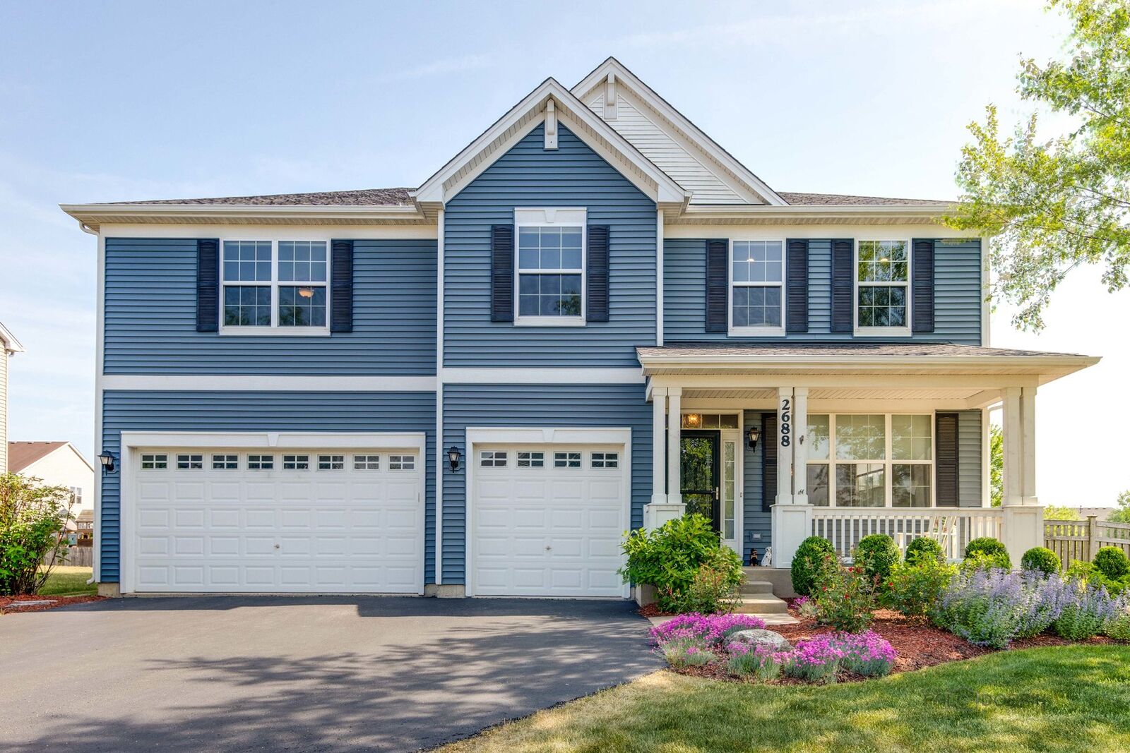 Property Photo: 2688 Reedgrass Way IL 60084