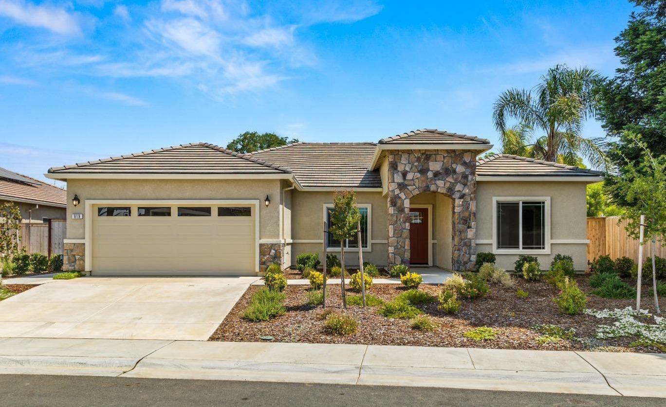 Property Photo:  919 Avalon Drive  CA 95640 