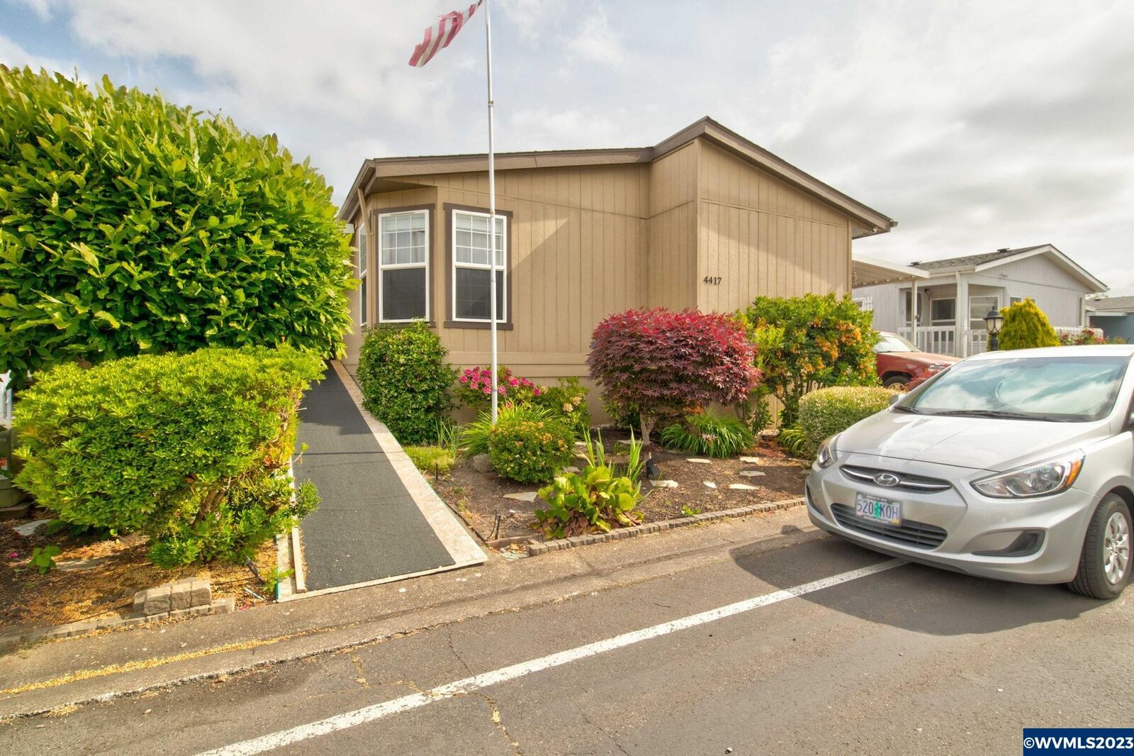 Property Photo:  4417  Smokey Wy NE 77  OR 97305 