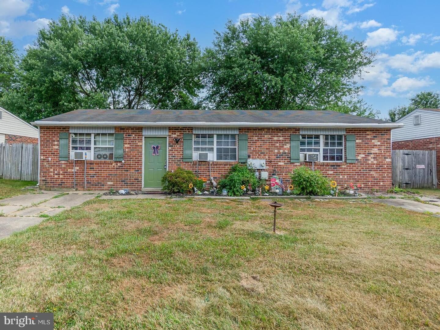 Property Photo:  17 Bach Drive  DE 19702 