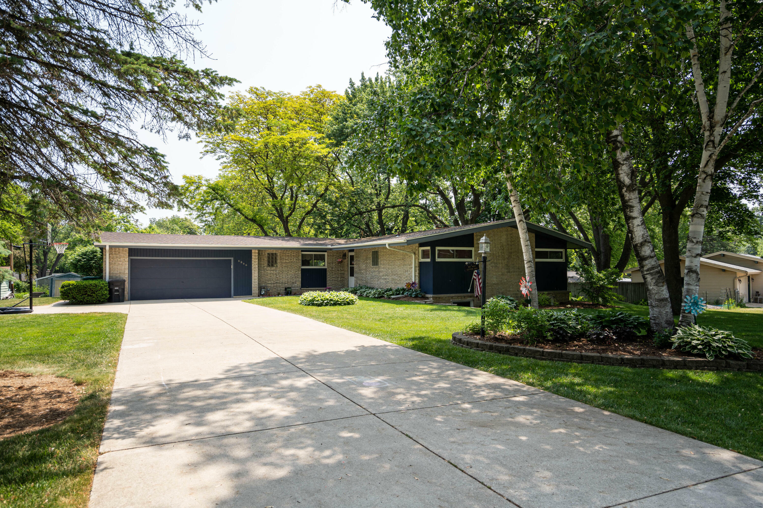 Property Photo: W151n6866 Glenview Dr WI 53051