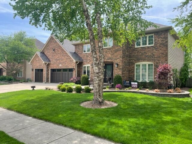 Property Photo:  912 W Bailey Road  IL 60565 