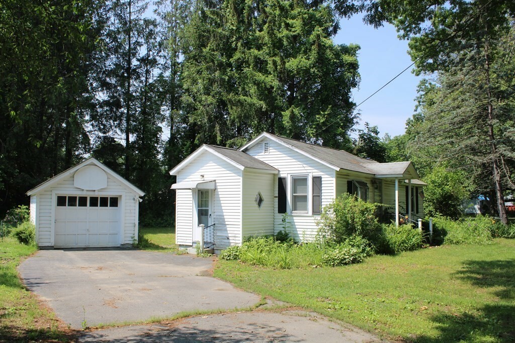 Property Photo:  88 Fairview St E  MA 01301 