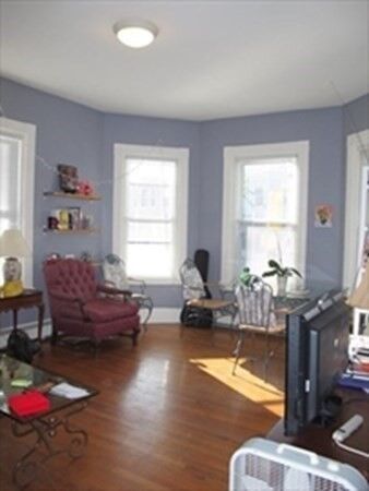 Property Photo: 371 Broadway 1 MA 02139