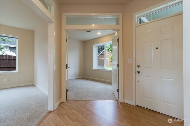 Property Photo:  810 SE Parkside Place  WA 99324 