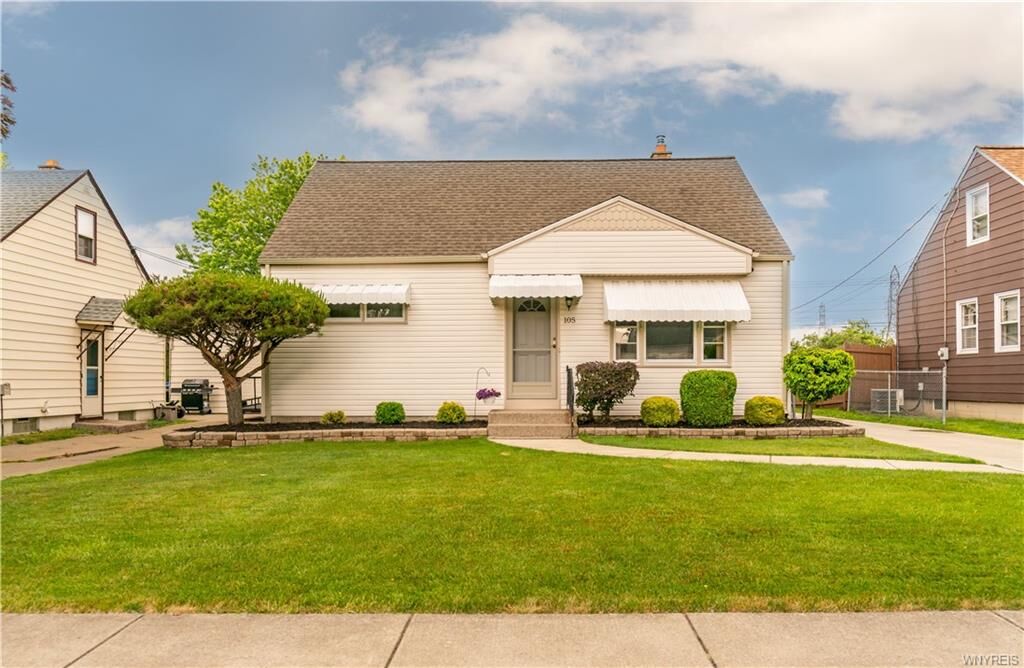 Property Photo:  105 Cambridge Avenue  NY 14224 