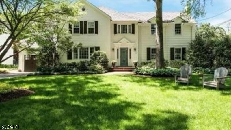 Property Photo:  15 Bennett Pl  NJ 07090 