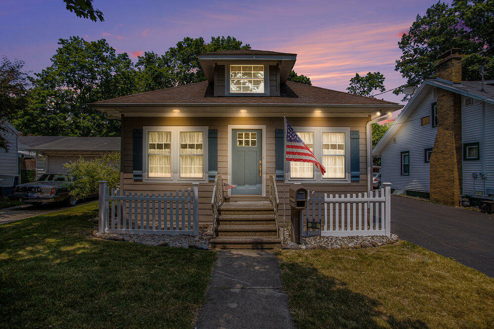 Property Photo:  308 W 3rd Street  MI 49107 