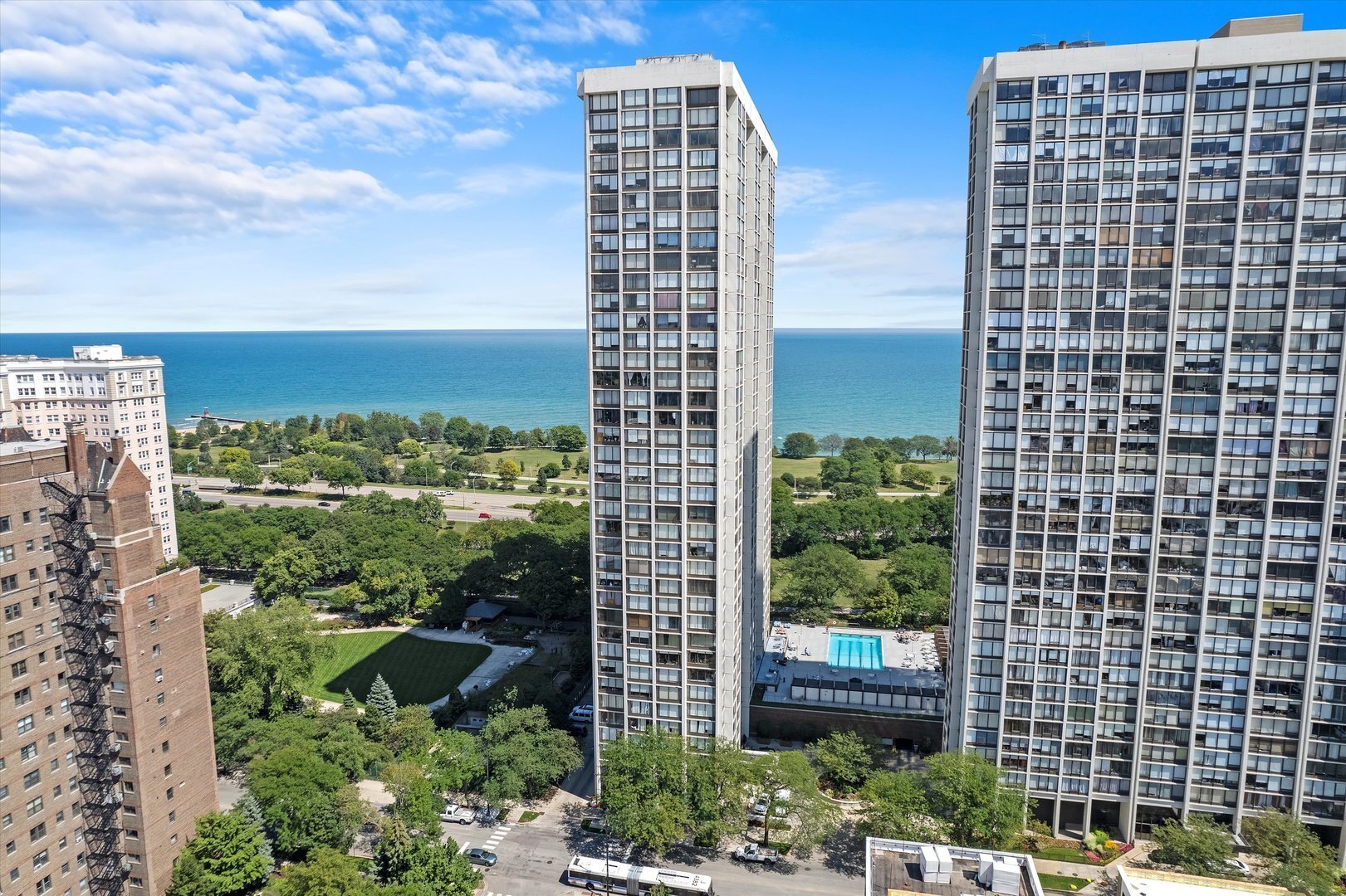 Property Photo: 5455 N Sheridan Road 608 IL 60640