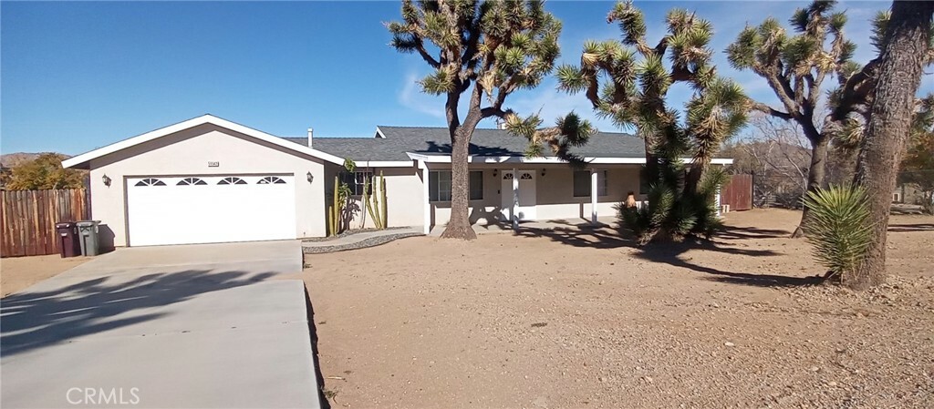 Property Photo:  56642 Bonanza Drive  CA 92284 