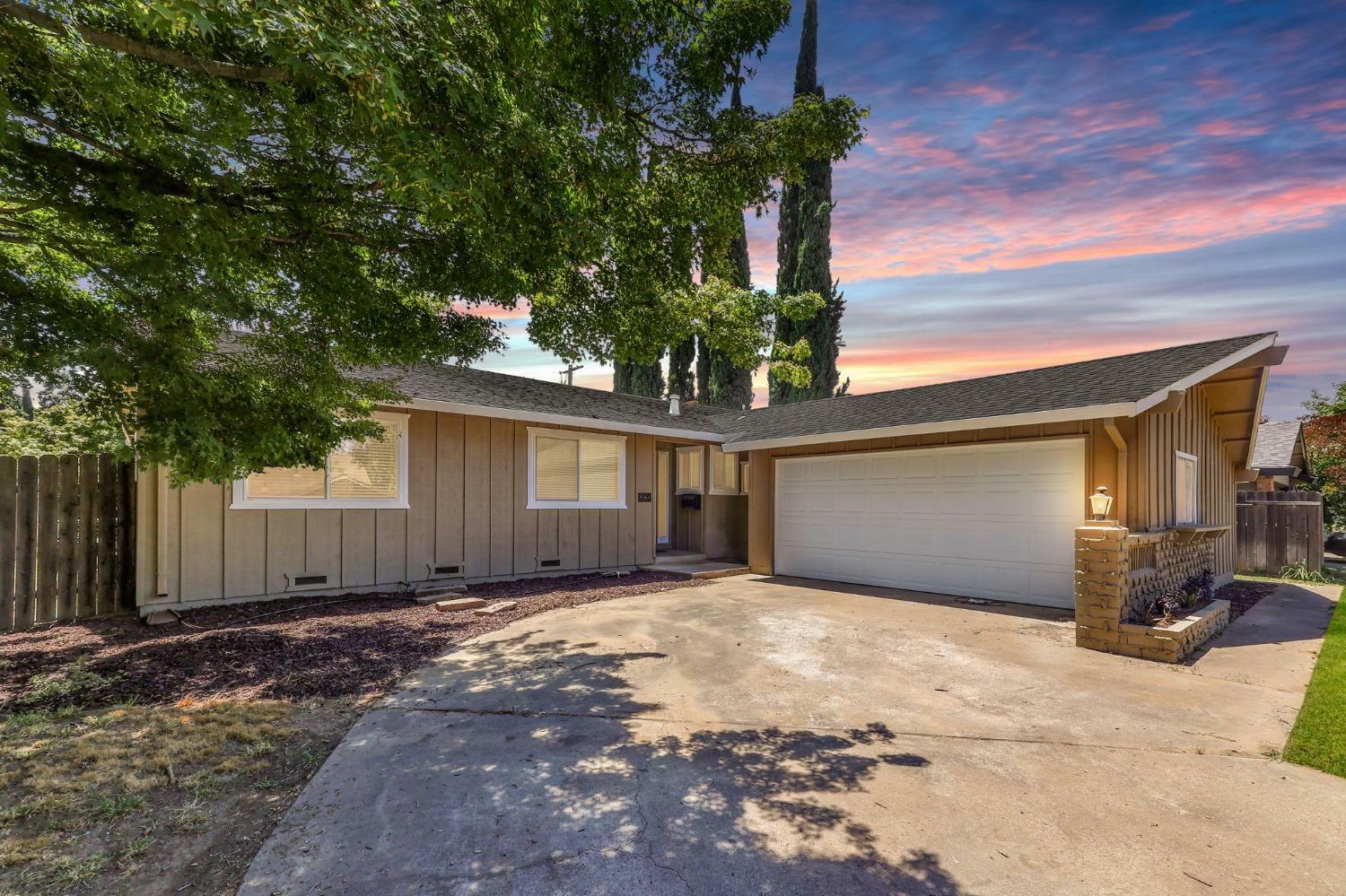 Property Photo:  8964 Sutters Gold Drive  CA 95826 