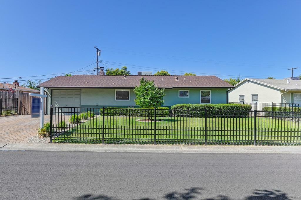 Property Photo:  1105 Amberwood Road  CA 95864 