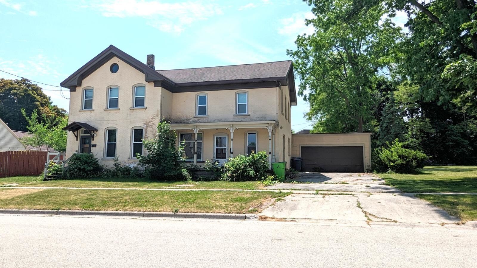 Property Photo: 53 Lincoln Street WI 53014